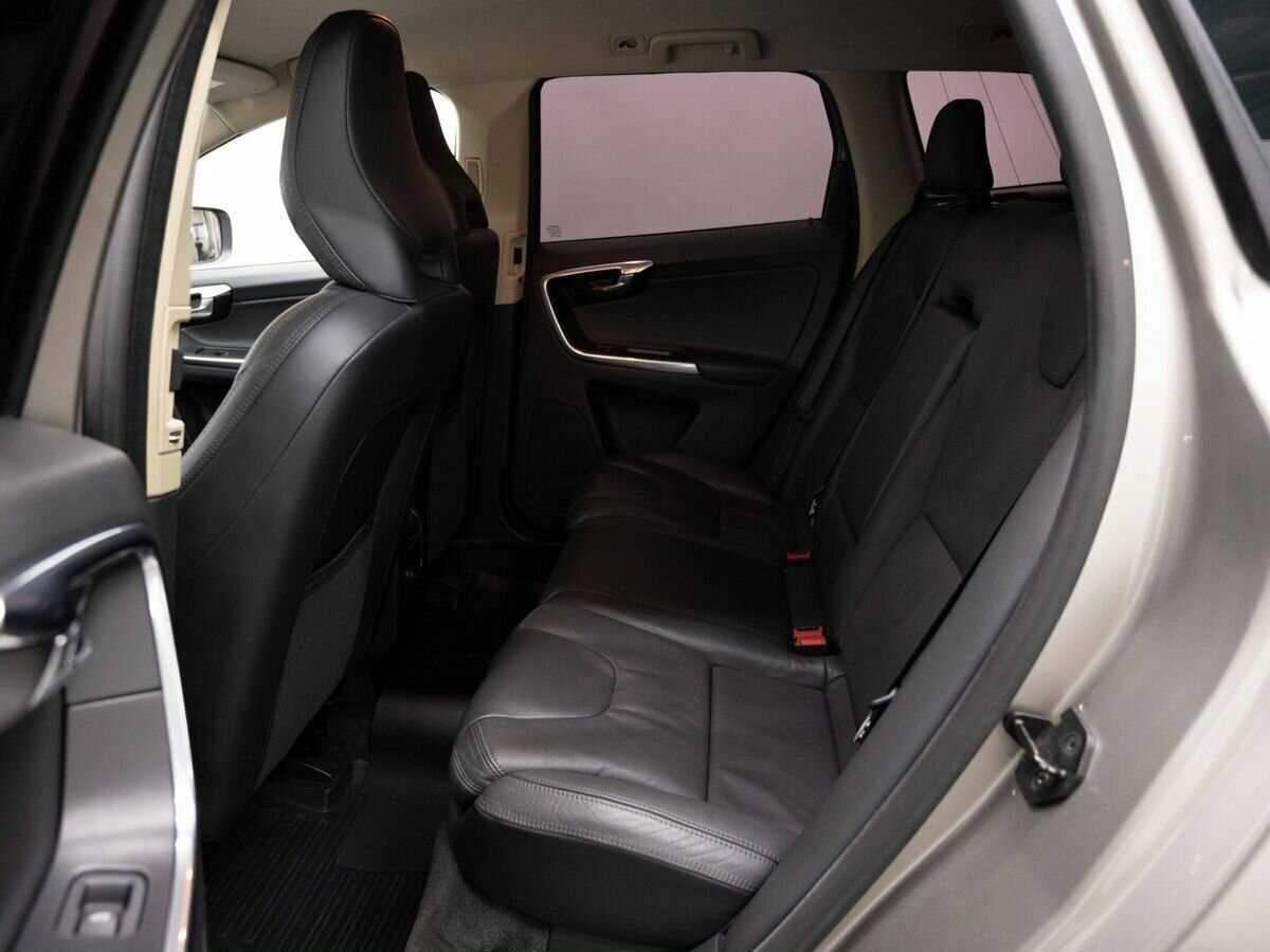 Купить Volvo XC60 с пробегом. Фото: #8