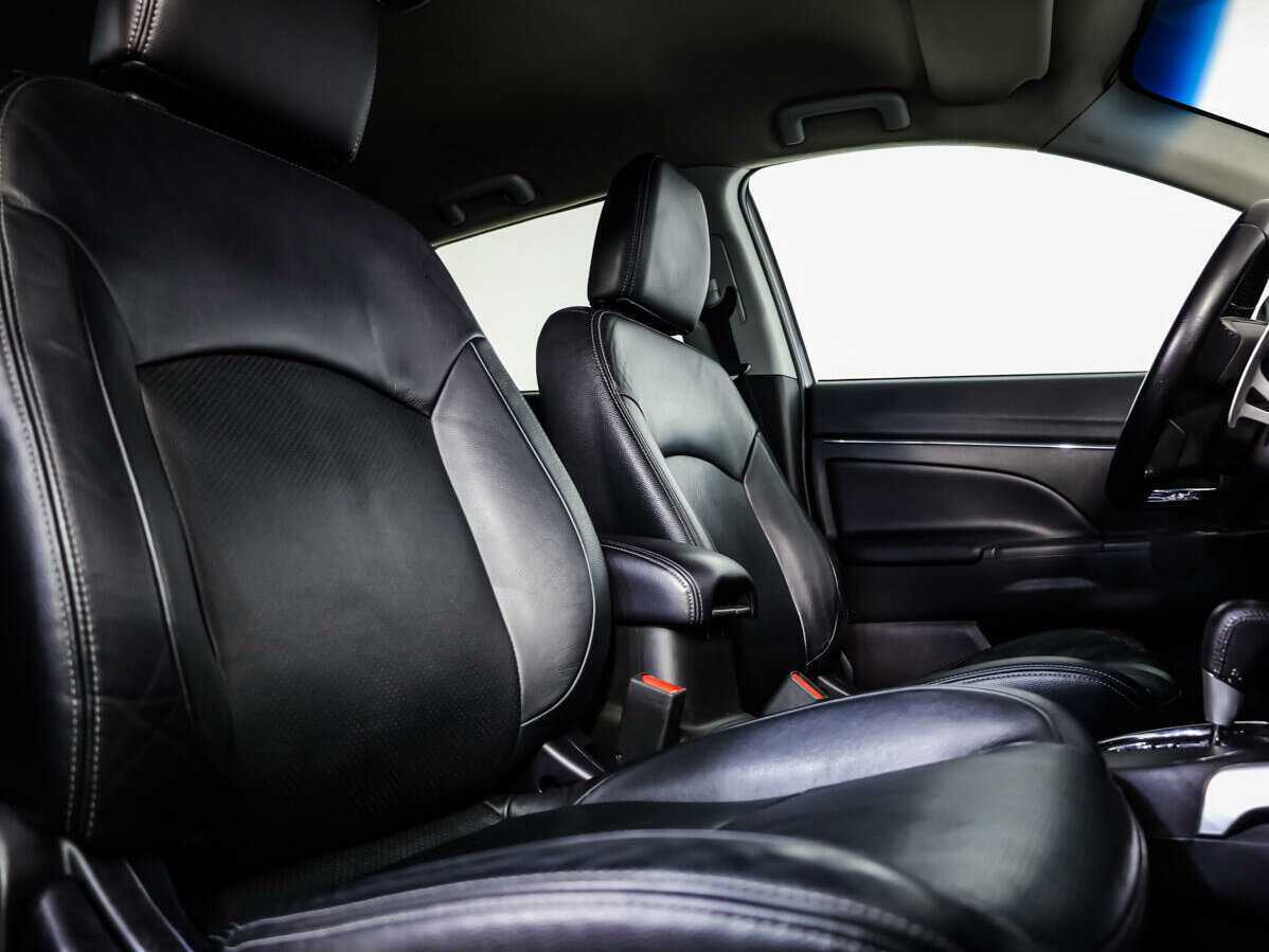 Купить Mitsubishi ASX с пробегом. Фото: #10