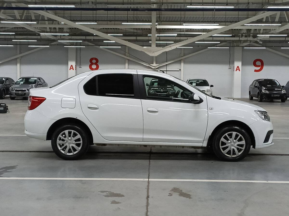 Купить Renault Logan с пробегом. Фото: #3