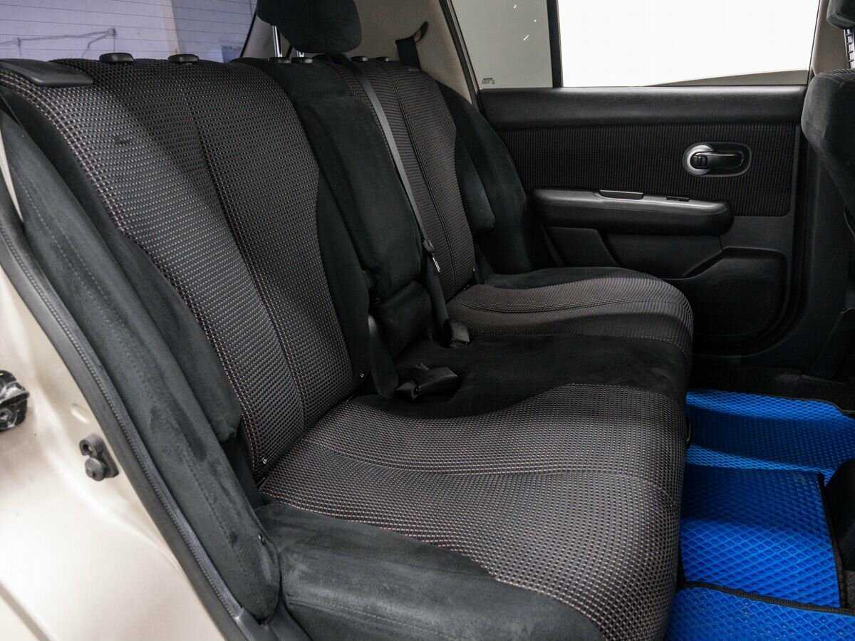 Купить Nissan Tiida с пробегом. Фото: #9