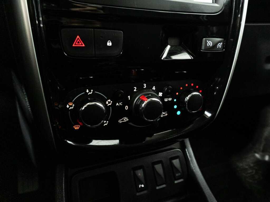 Купить Nissan Terrano с пробегом. Фото: #16