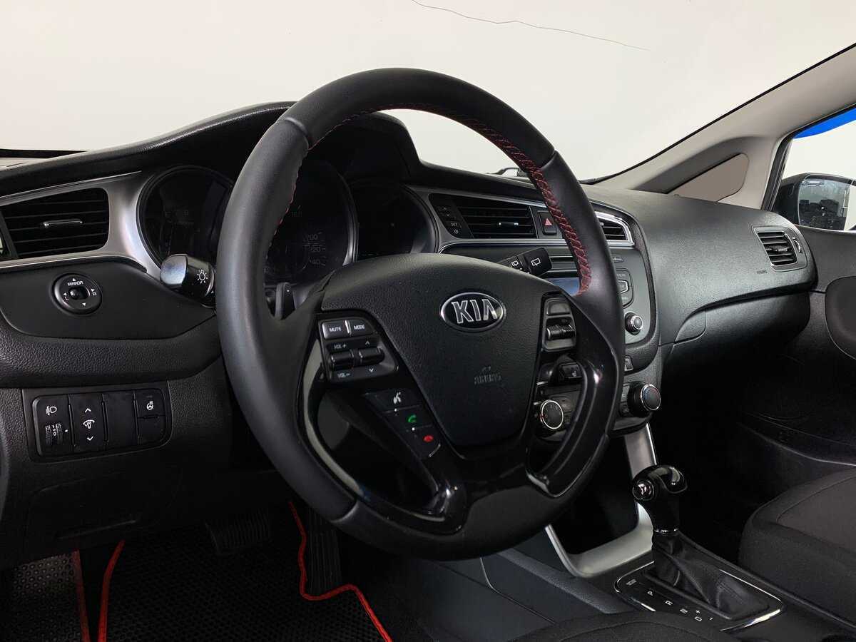 Купить Kia Ceed с пробегом. Фото: #9