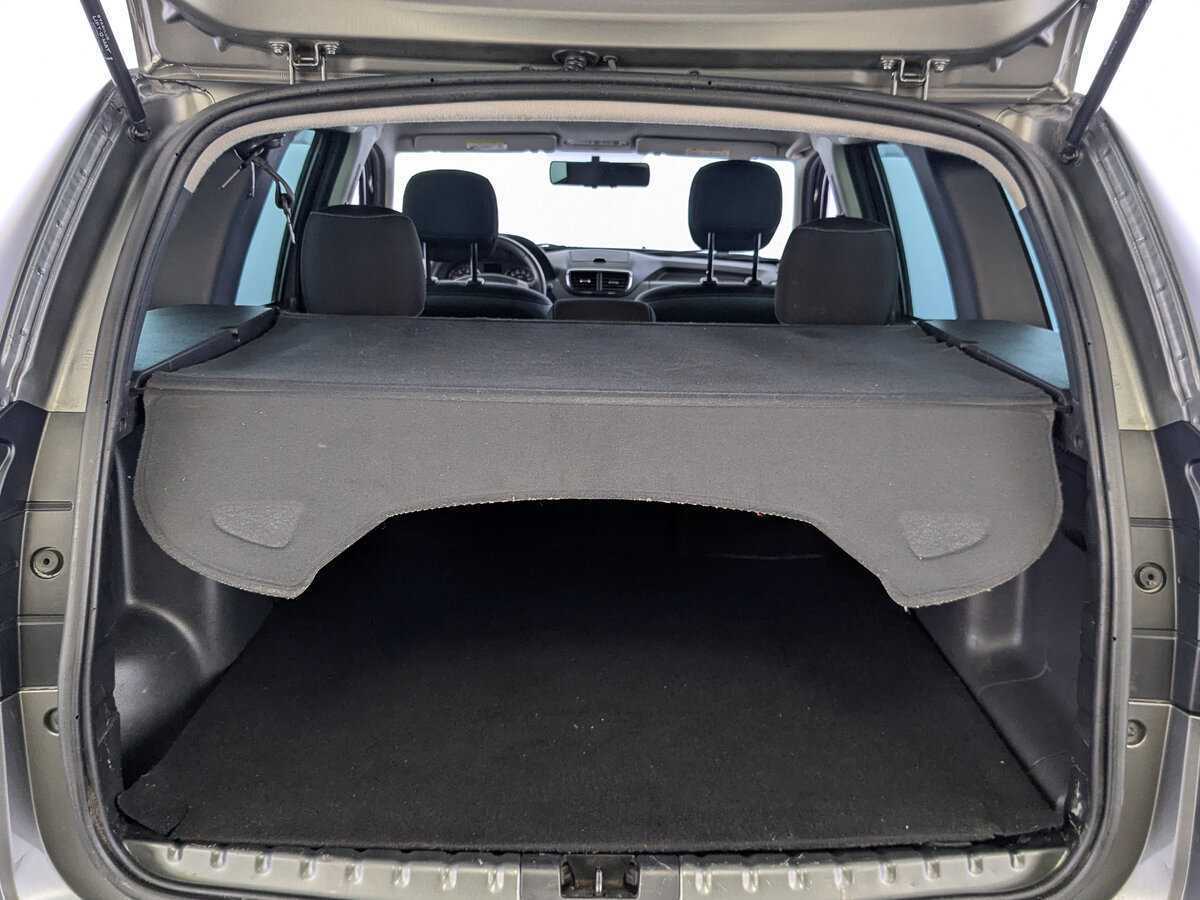 Купить Nissan Terrano с пробегом. Фото: #9