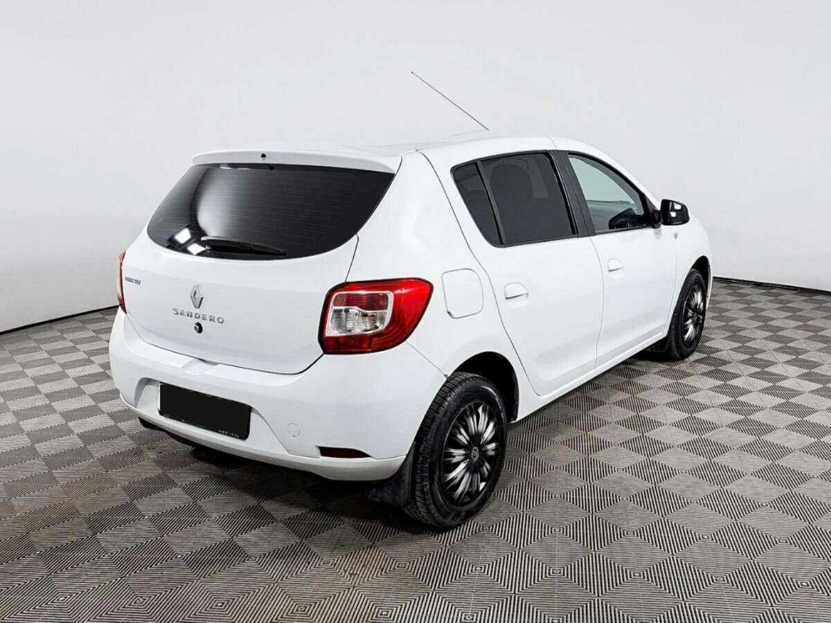 Купить Renault Sandero с пробегом. Фото: #3