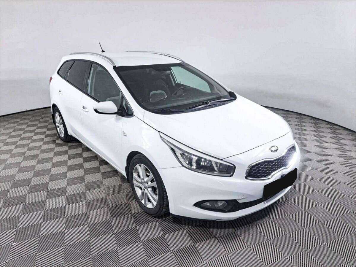 Купить Kia Ceed с пробегом. Фото: #2