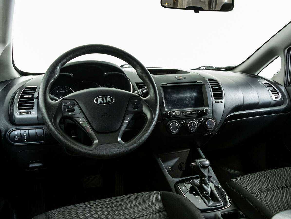 Купить Kia Cerato с пробегом. Фото: #9