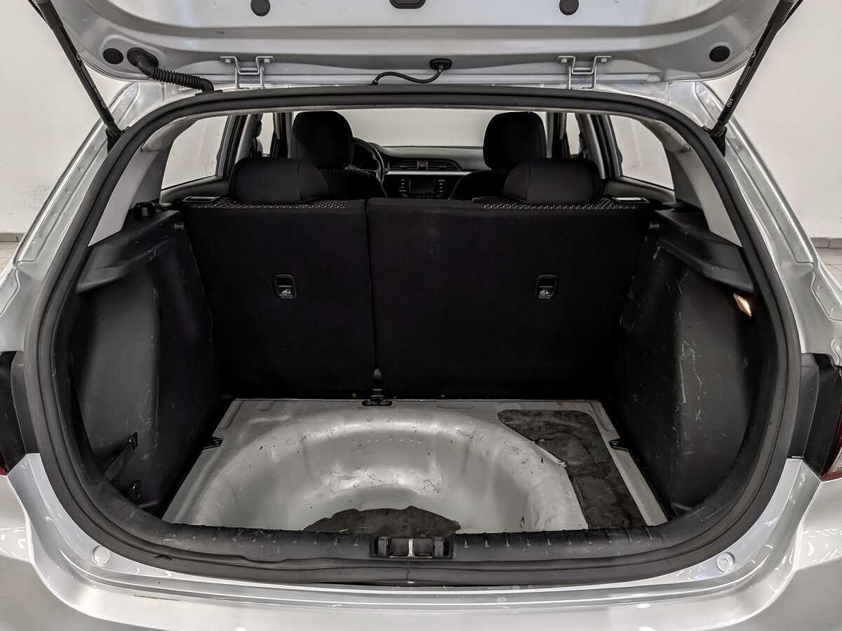 Купить Kia Rio с пробегом. Фото: #9