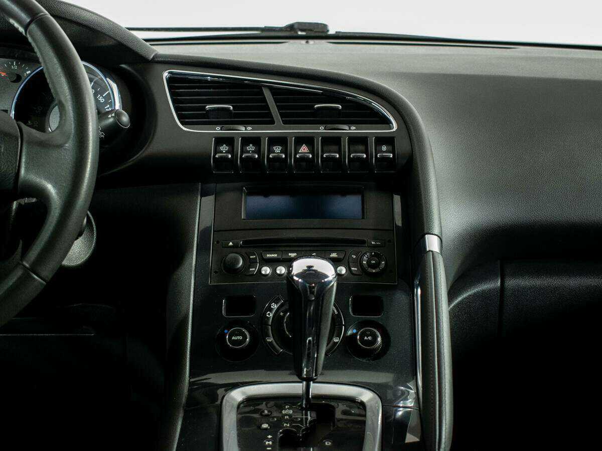 Купить Peugeot 3008 с пробегом. Фото: #10