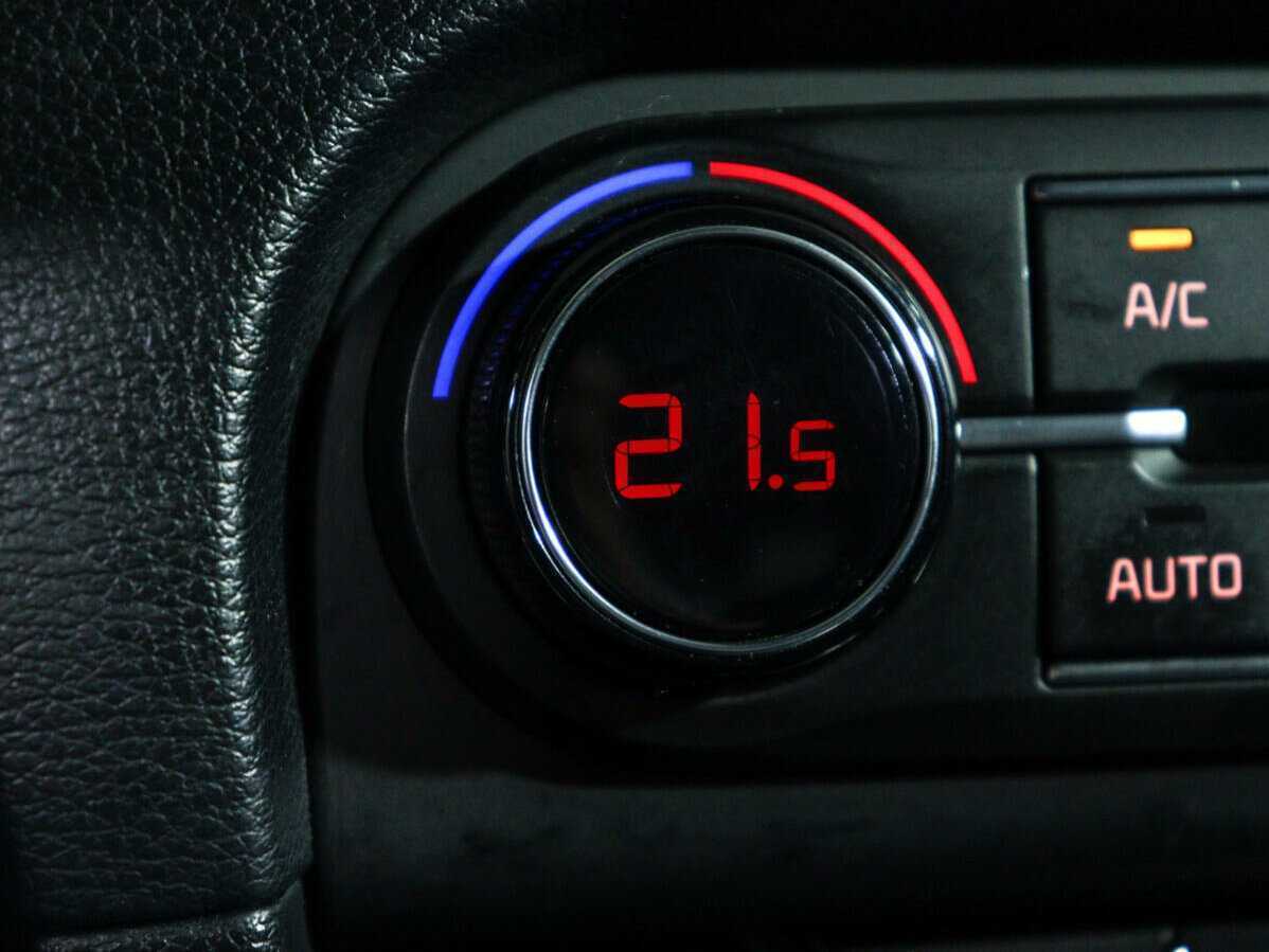 Купить Kia Ceed с пробегом. Фото: #16