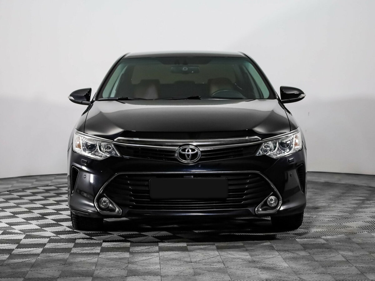 Купить Toyota Camry с пробегом. Фото: #1