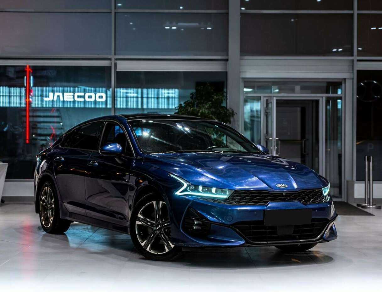 Купить Kia K5 с пробегом. Фото: #1