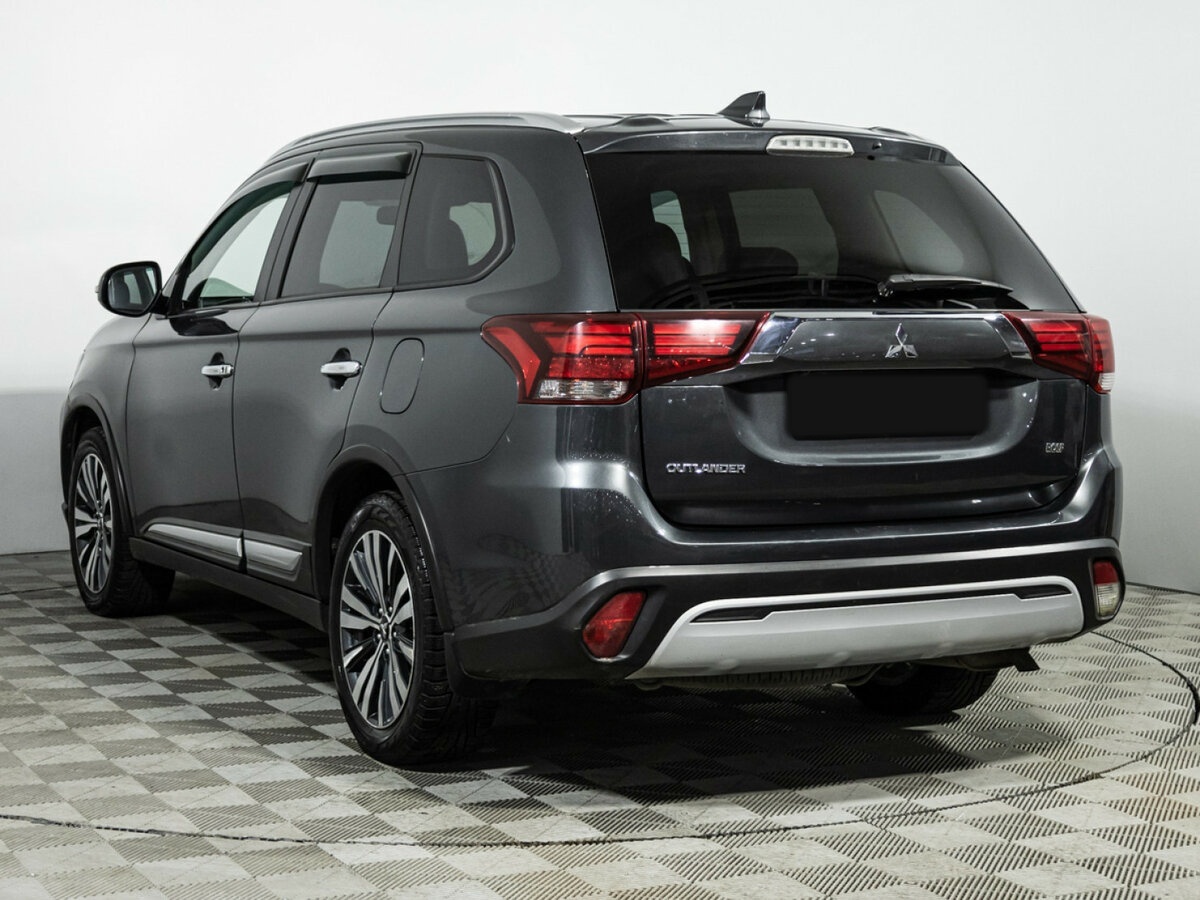 Купить Mitsubishi Outlander с пробегом. Фото: #5