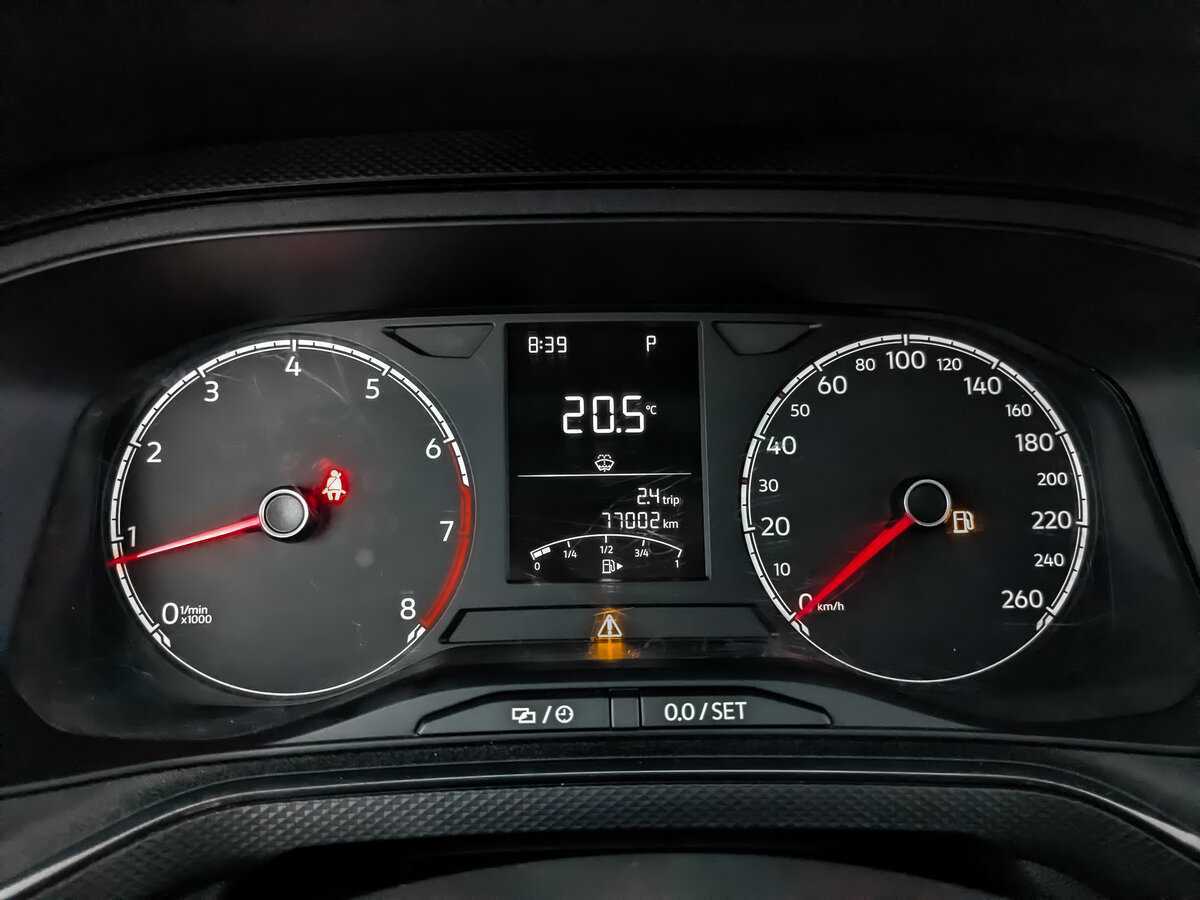 Купить Volkswagen Polo с пробегом. Фото: #11