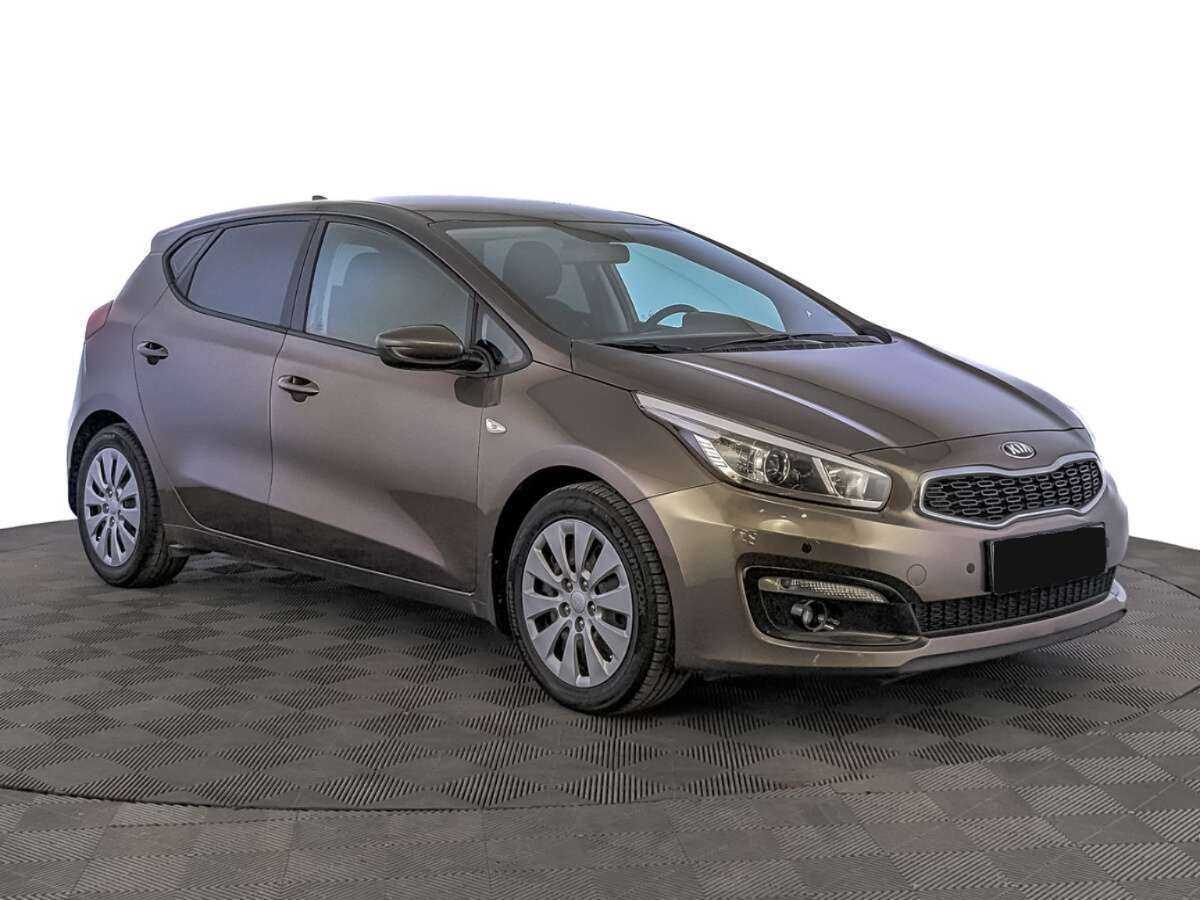Купить Kia Ceed с пробегом. Фото: #2
