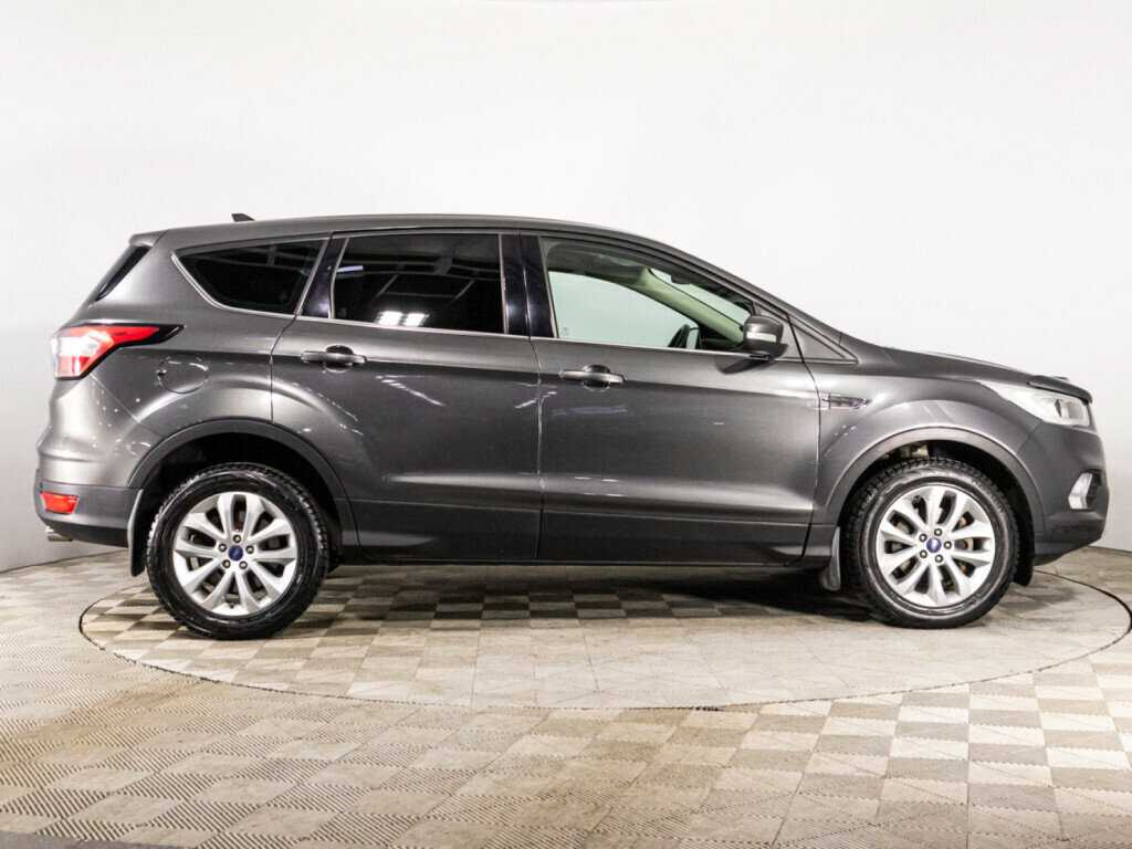 Купить Ford Kuga с пробегом. Фото: #3