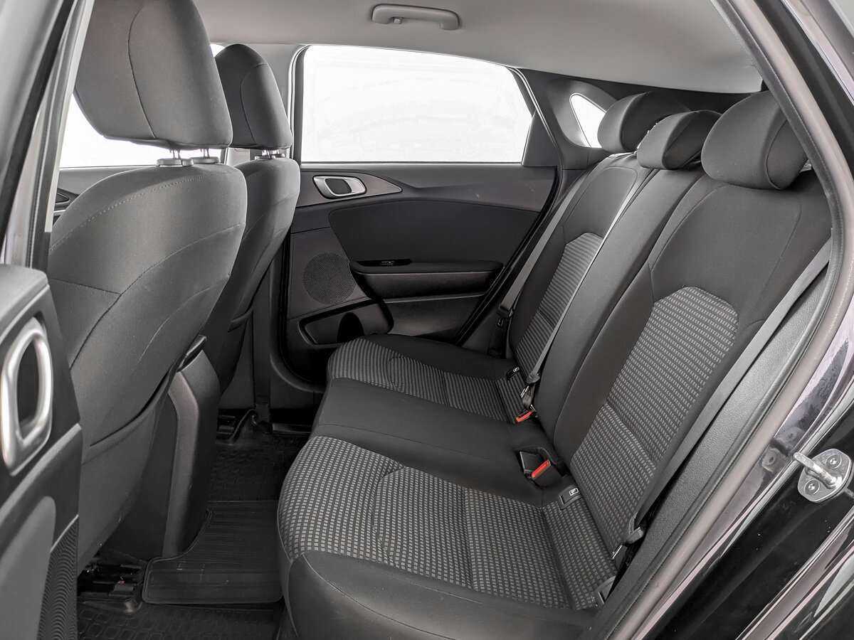 Купить Kia Ceed с пробегом. Фото: #9
