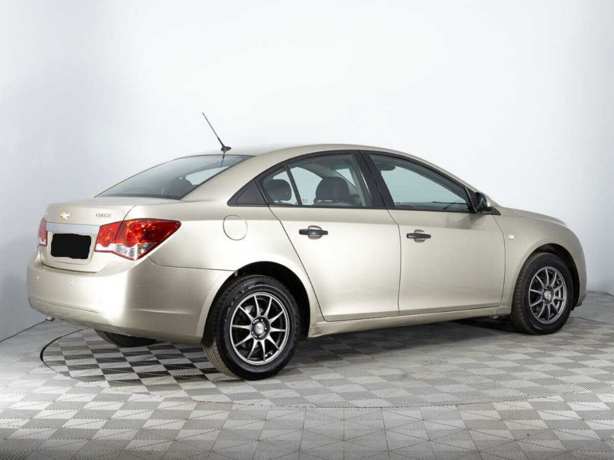 Купить Chevrolet Cruze с пробегом. Фото: #3