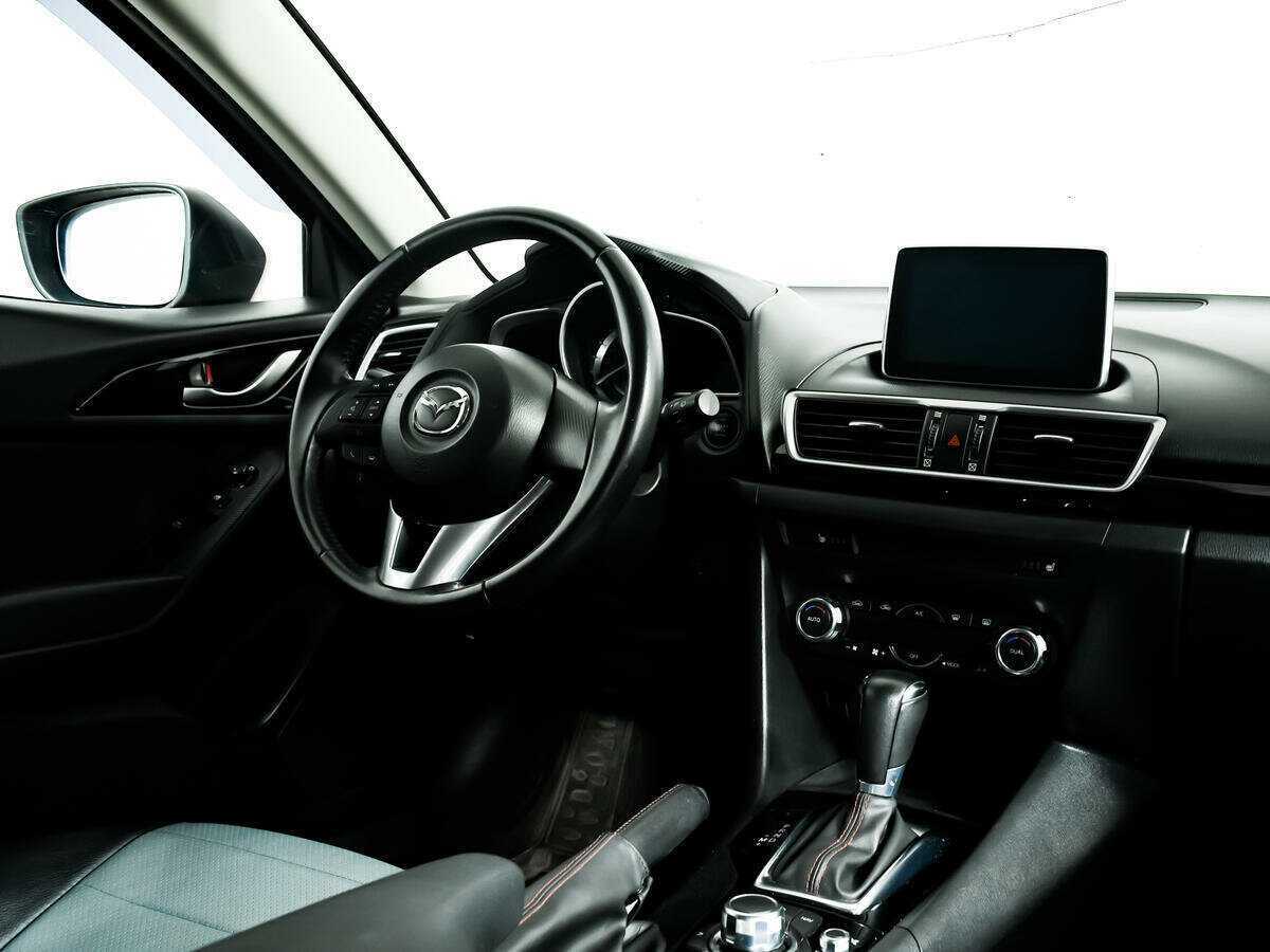 Купить Mazda 3 с пробегом. Фото: #8