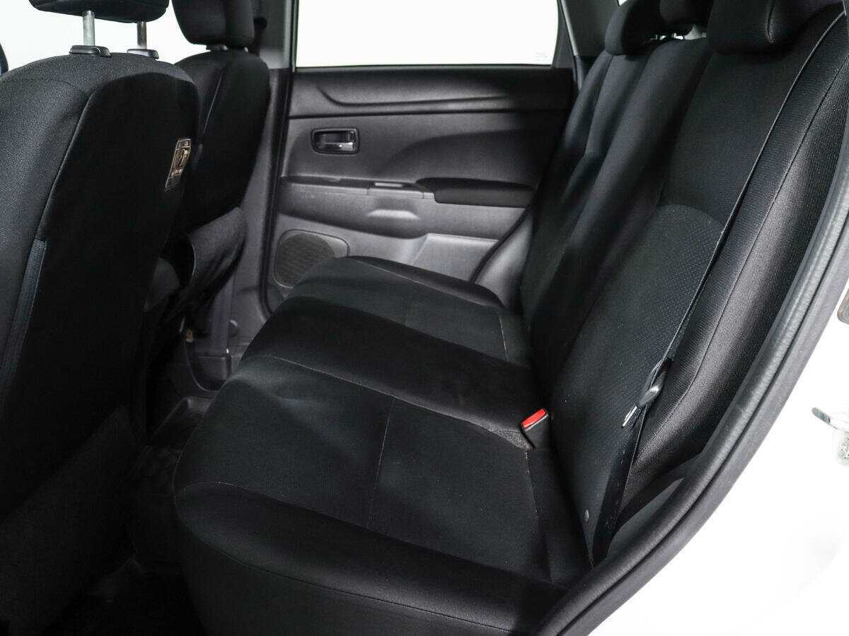 Купить Mitsubishi ASX с пробегом. Фото: #9