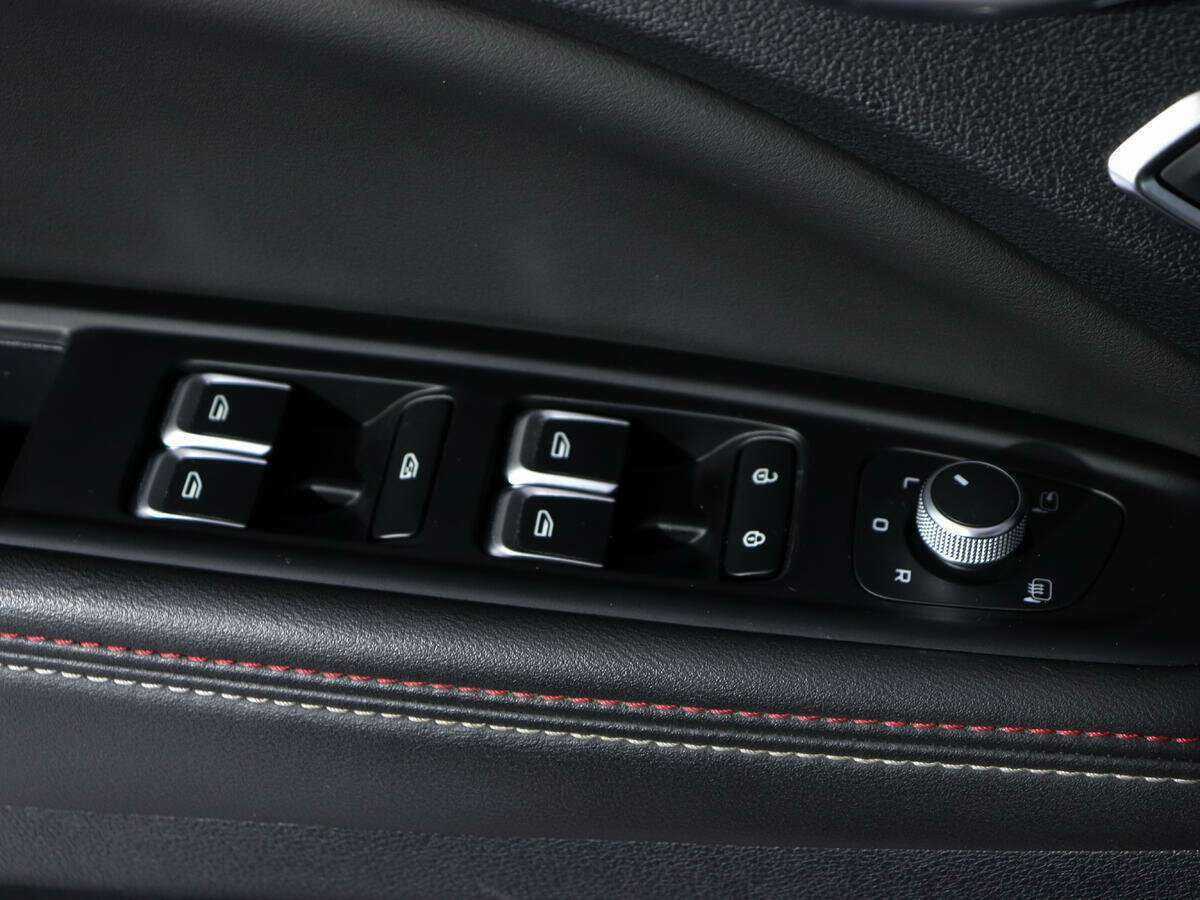 Купить Geely Tugella с пробегом. Фото: #14