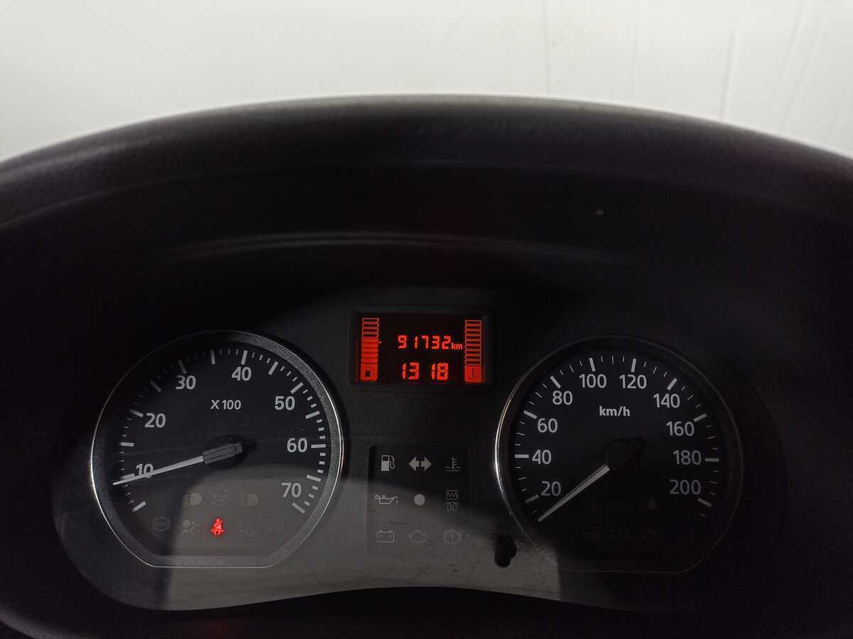 Купить Renault Sandero с пробегом. Фото: #12