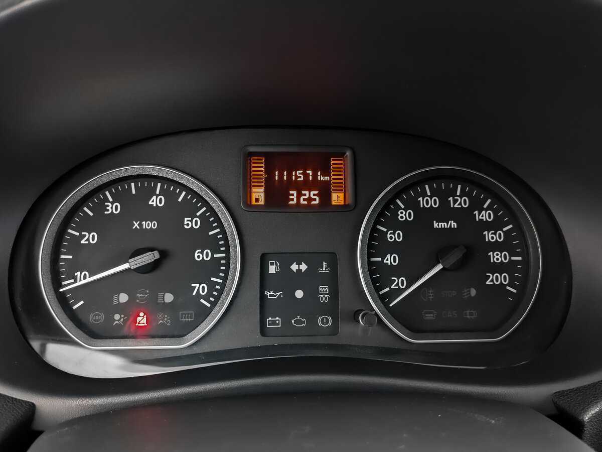 Купить Nissan Almera с пробегом. Фото: #11