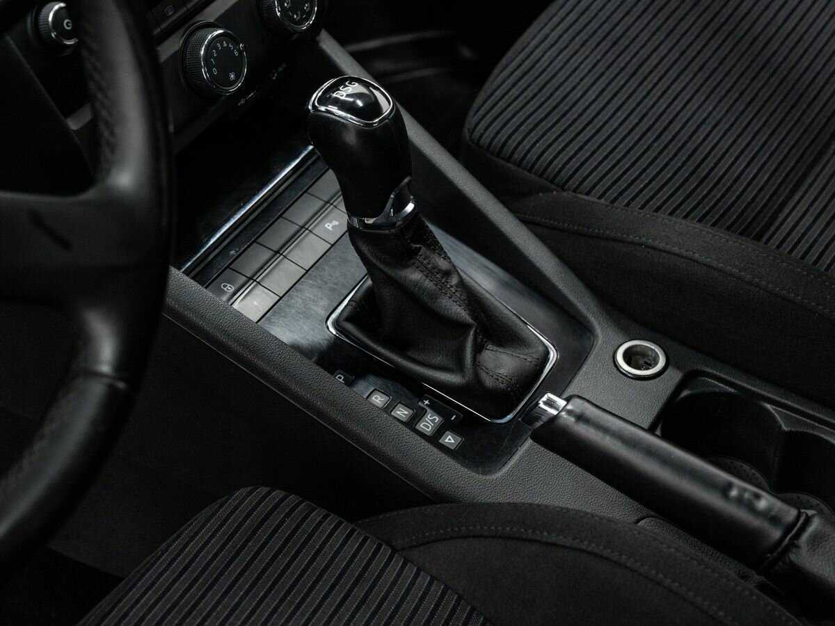 Купить Skoda Octavia с пробегом. Фото: #13