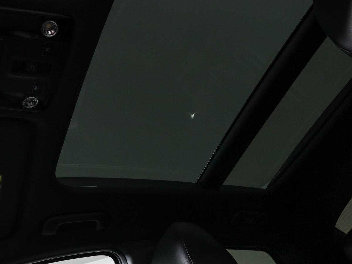 Купить Kia K5 с пробегом. Фото: #14