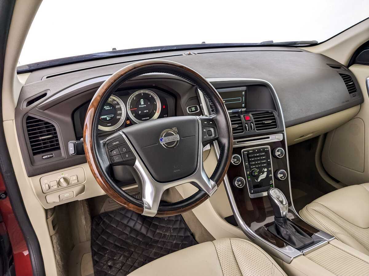 Купить Volvo XC60 с пробегом. Фото: #15