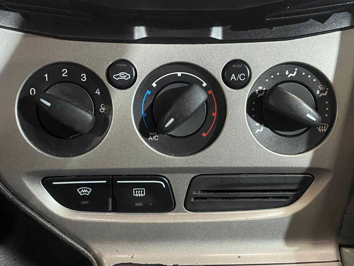 Купить Ford Focus с пробегом. Фото: #12