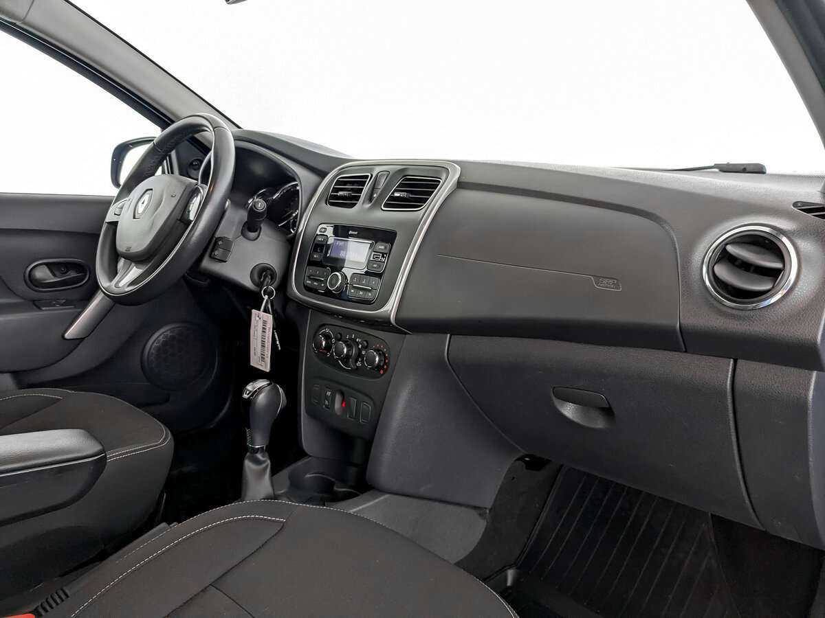 Купить Renault Logan с пробегом. Фото: #8