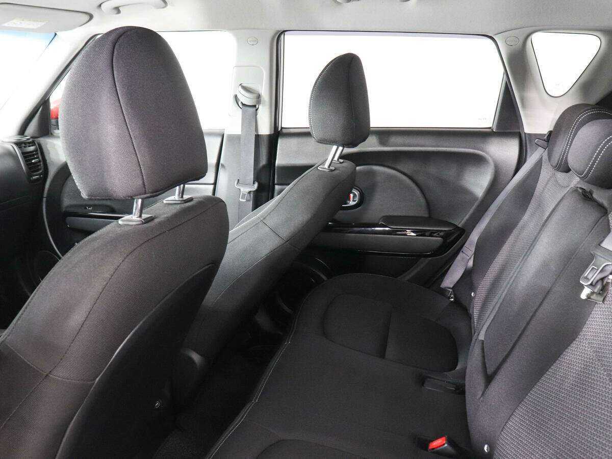 Купить Kia Soul с пробегом. Фото: #11