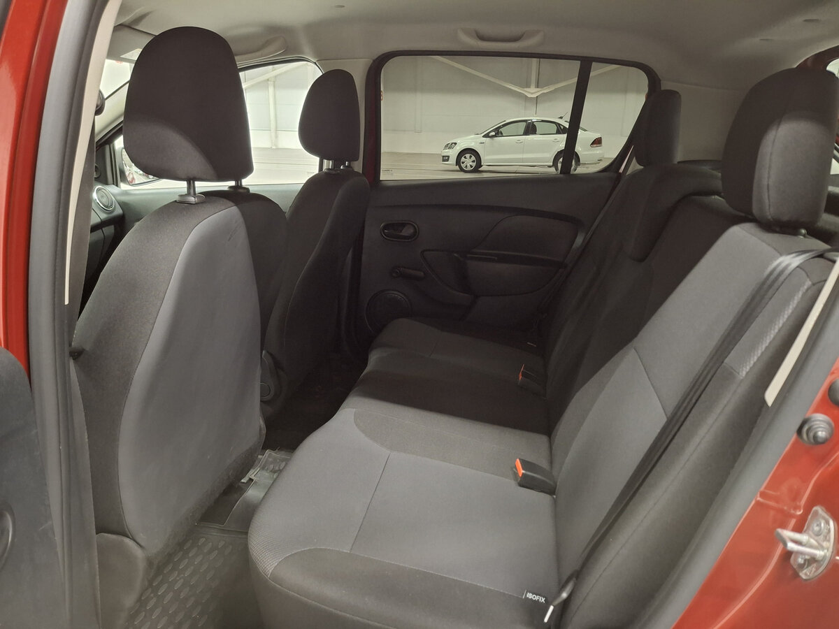 Купить Renault Sandero с пробегом. Фото: #11