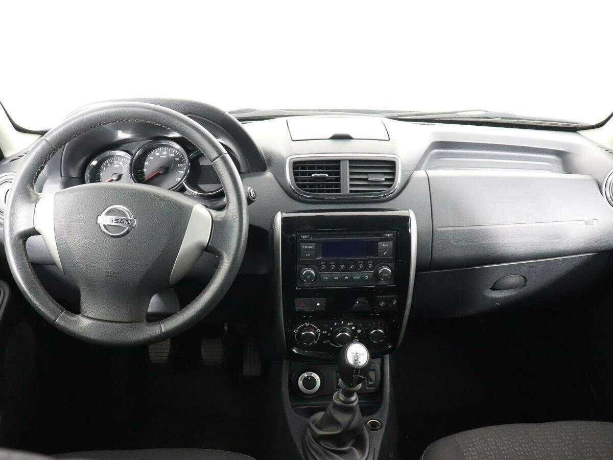 Купить Nissan Terrano с пробегом. Фото: #10