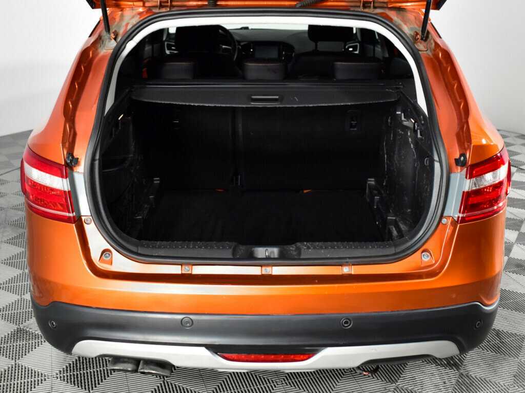 Купить Lada (ВАЗ) Vesta с пробегом. Фото: #14