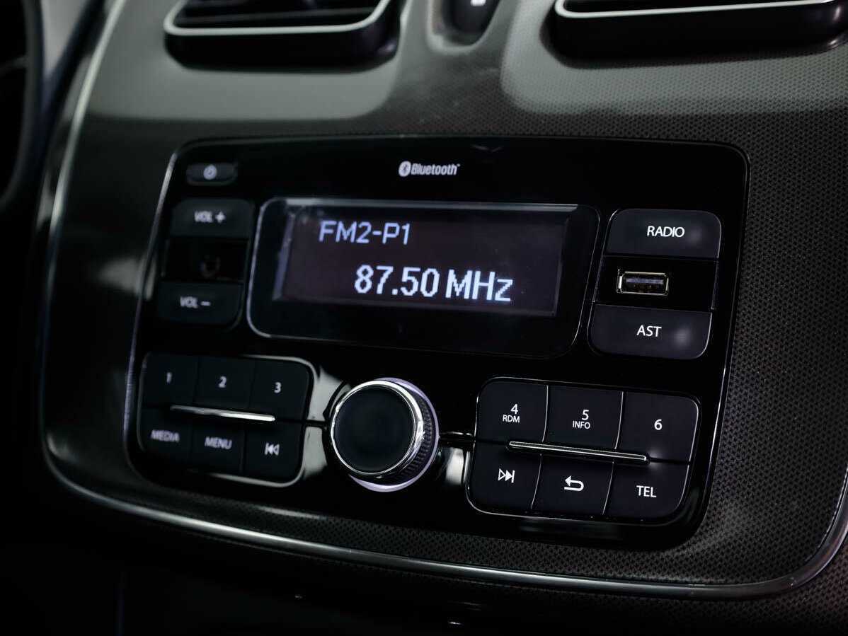 Купить Renault Logan с пробегом. Фото: #12