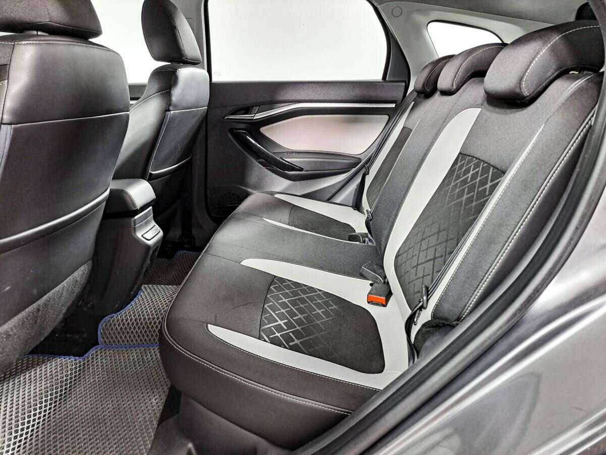 Купить Lada (ВАЗ) Vesta с пробегом. Фото: #11