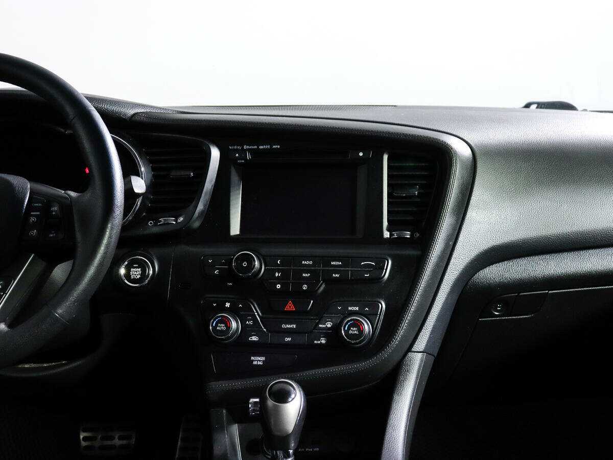 Купить Kia Optima с пробегом. Фото: #10
