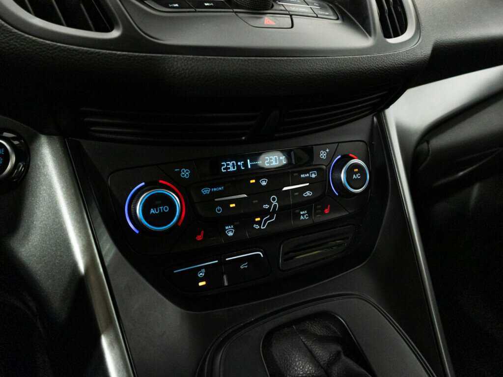 Купить Ford Kuga с пробегом. Фото: #16