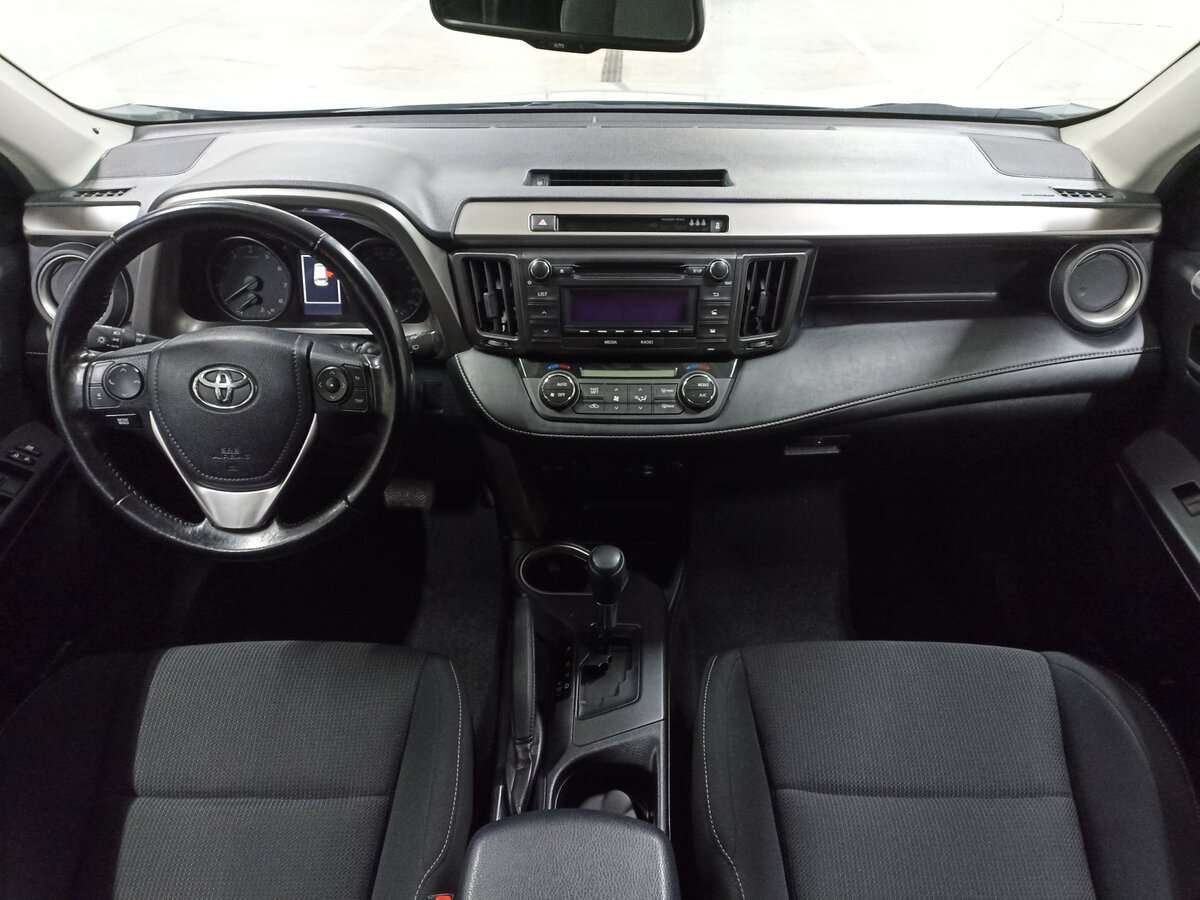 Купить Toyota RAV4 с пробегом. Фото: #13