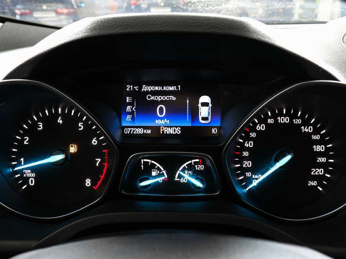 Купить Ford Kuga с пробегом. Фото: #10