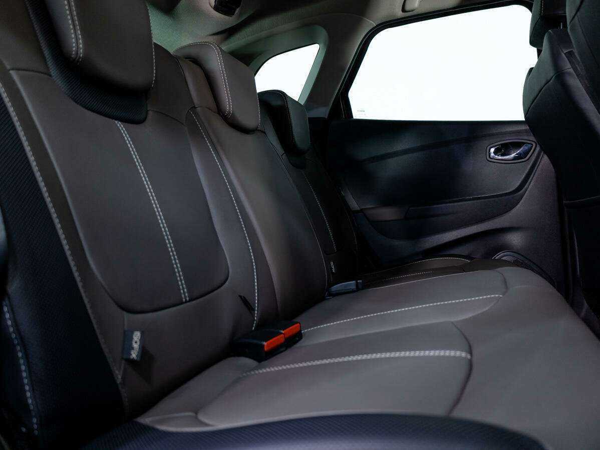 Купить Renault Kaptur с пробегом. Фото: #11