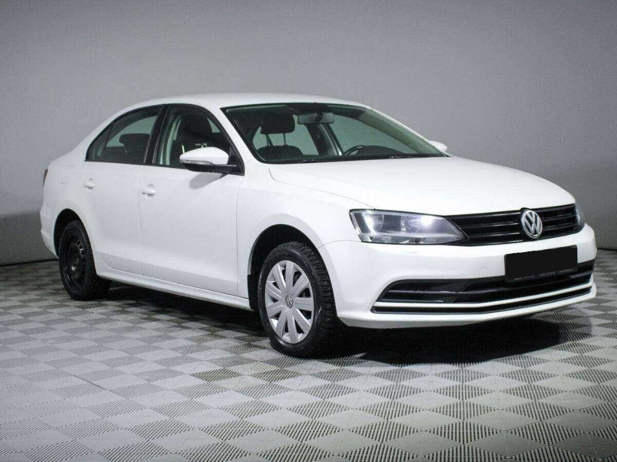 Купить Volkswagen Jetta с пробегом. Фото: #2