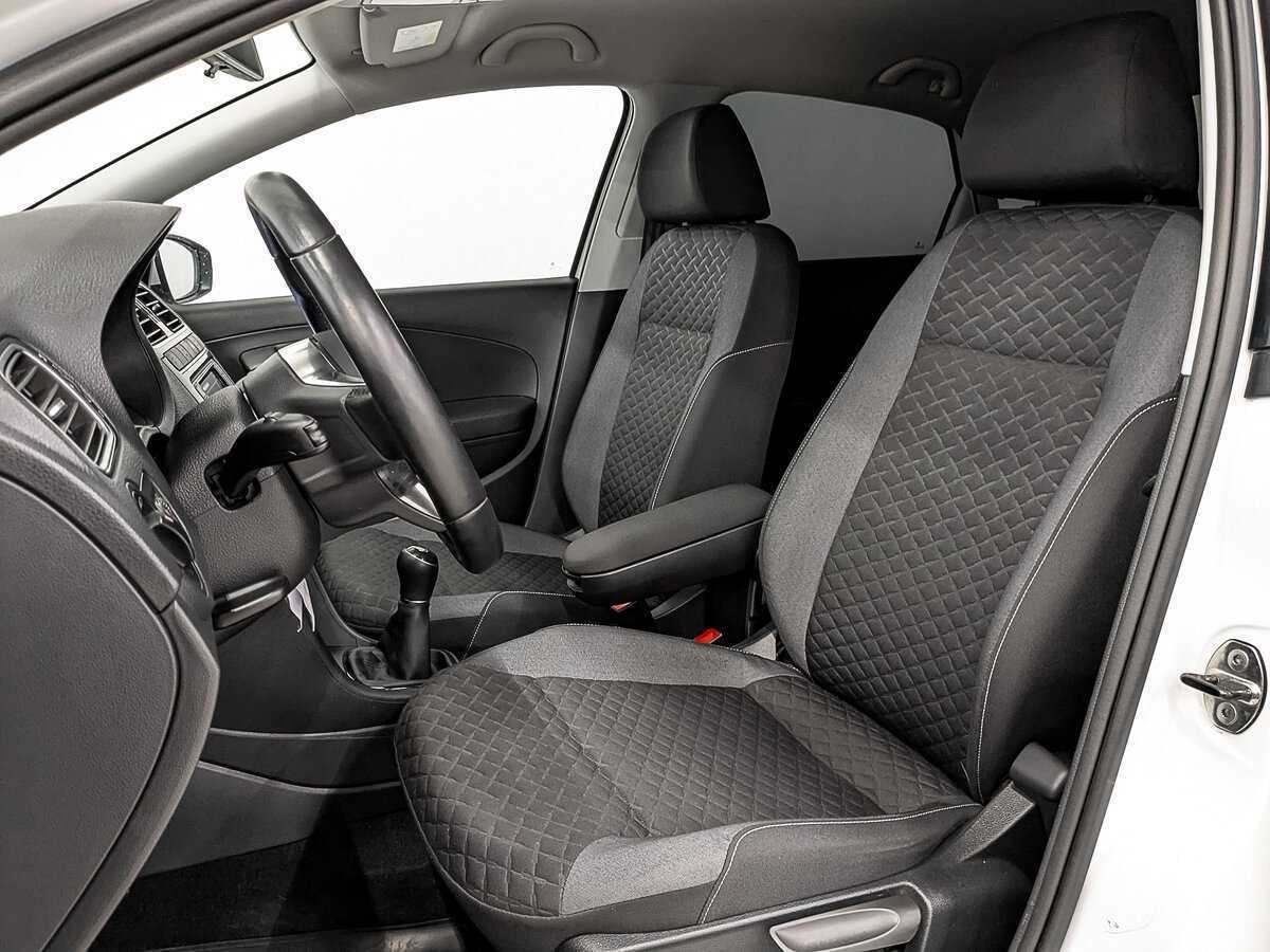 Купить Volkswagen Polo с пробегом. Фото: #19