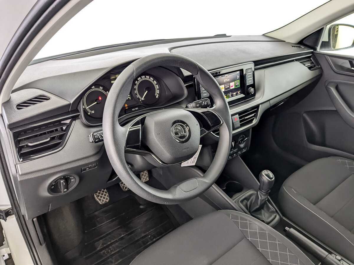 Купить Skoda Rapid с пробегом. Фото: #15