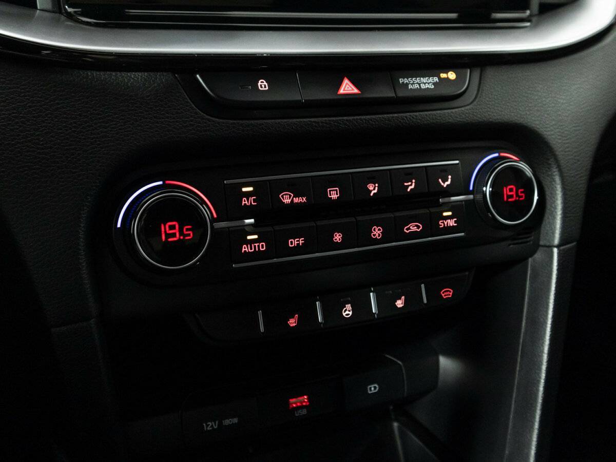 Купить Kia Ceed с пробегом. Фото: #18