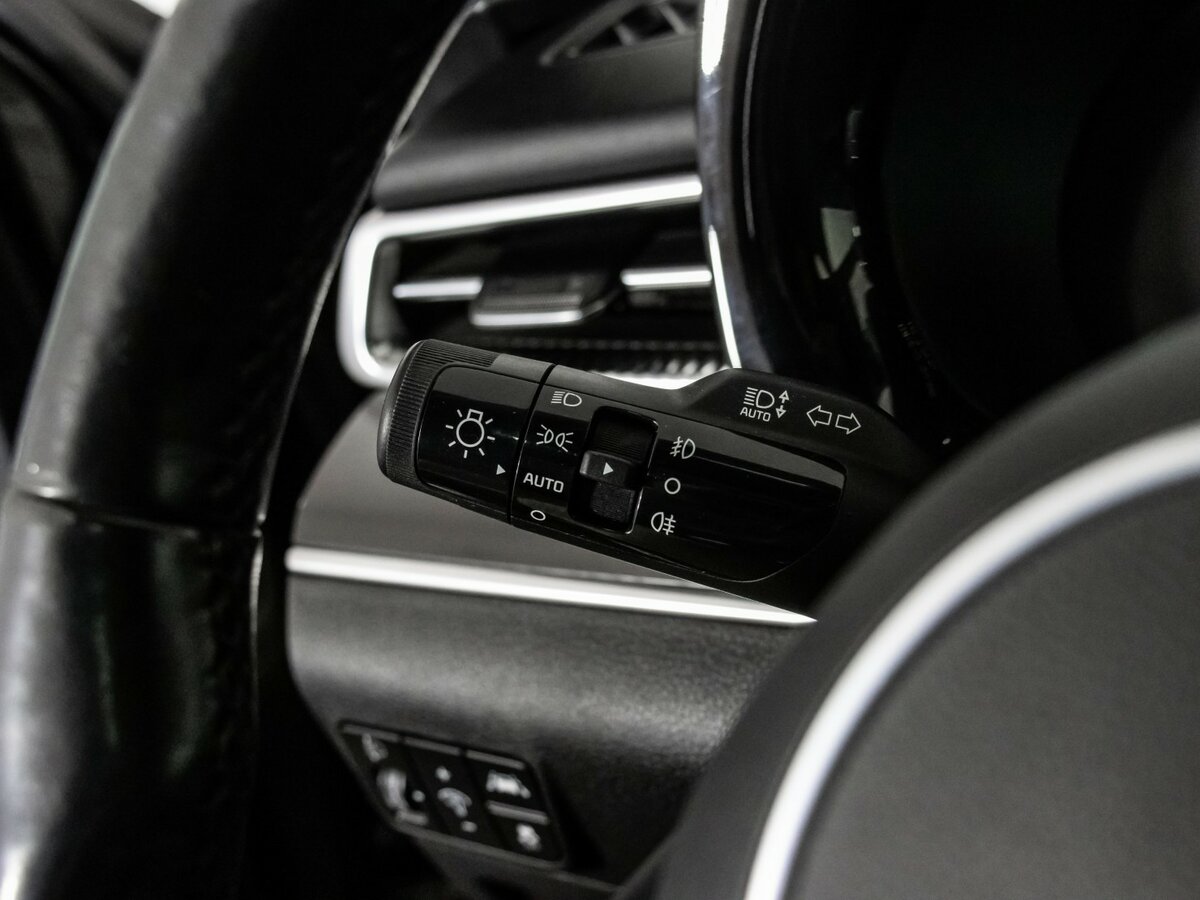 Купить Kia K5 с пробегом. Фото: #12