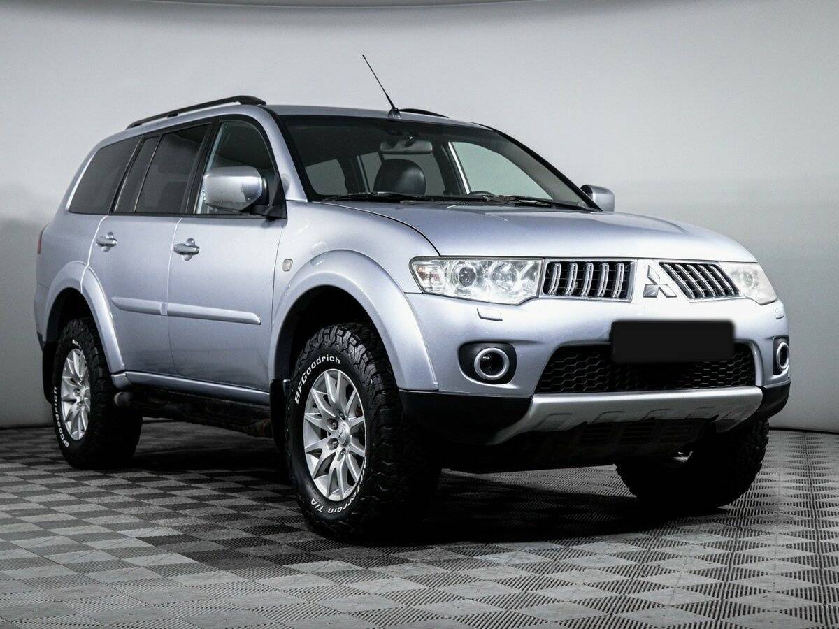 Купить Mitsubishi Pajero Sport с пробегом. Фото: #2