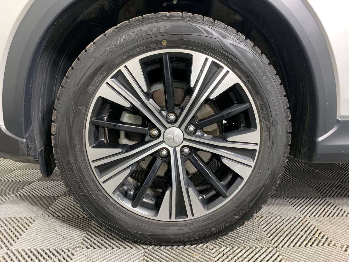 Купить Mitsubishi Eclipse Cross с пробегом. Фото: #8