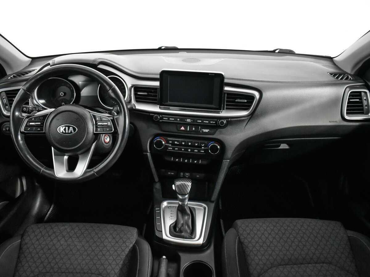 Купить Kia Ceed с пробегом. Фото: #11